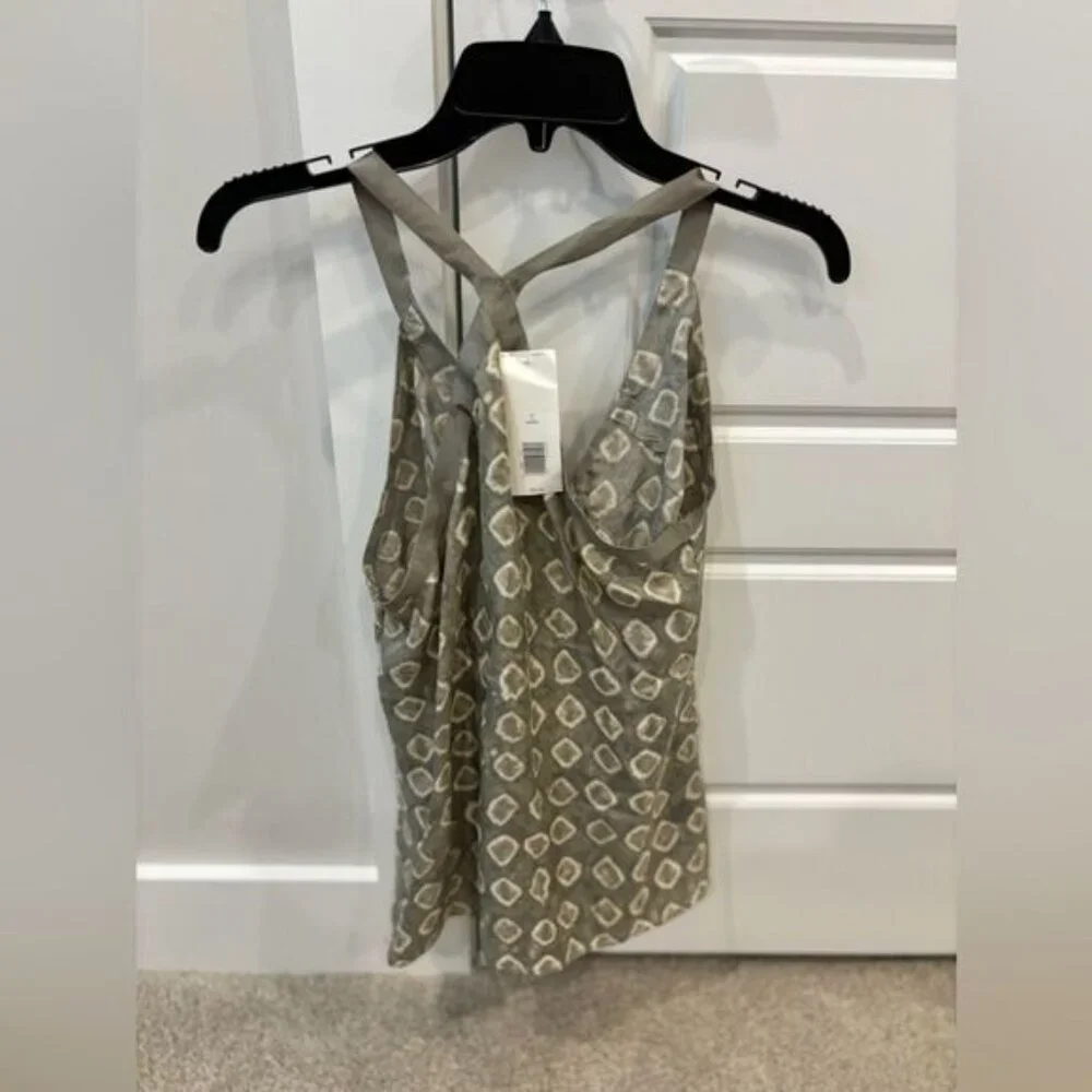 Banana Republic tank size small - Picture 2 of 5